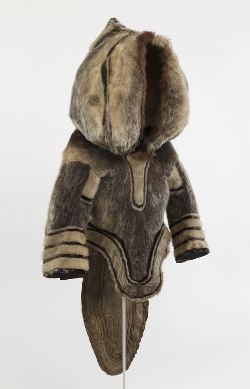 <b>Mother’s <i>amauti</i></b>, Nunavimmiut, 1890–1897. Gift of Mrs. R. Fairbanks and David Ross McCord, M5837 © McCord Museum