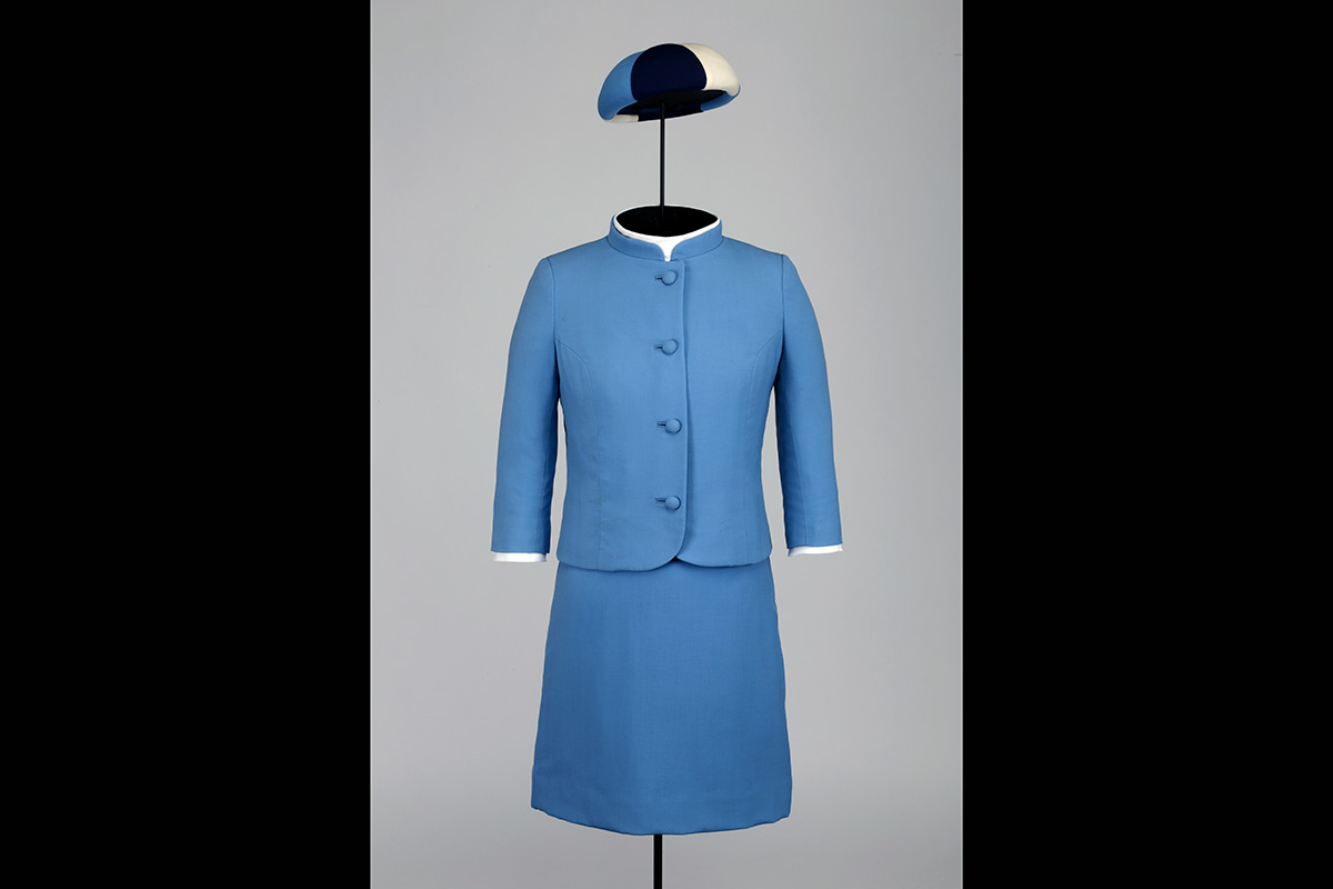 Hostess uniform, Expo 67, 1967. Designer: Michel Robichaud. Gift of Sybilla J. Mannsfeldt M2012.50.1 1-4 ©McCord Museum