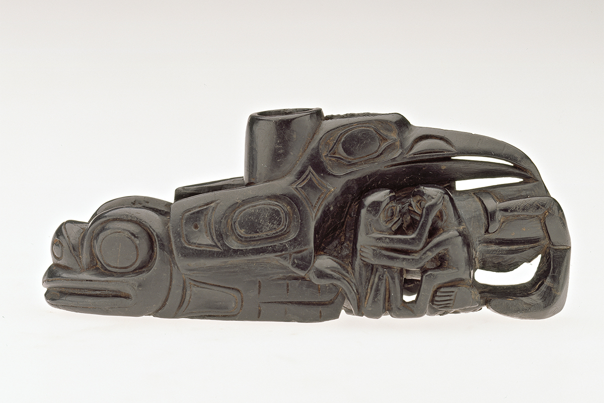 Pipe, 1820-1850. Unknown artist. Argillite. Gift of the Natural
History Society of Montreal.  M5059. © McCord Museum.
