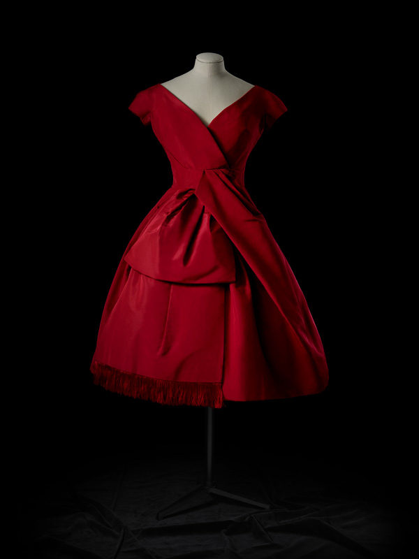 Cocktail dress, <i>Delphine</i>, Christian Dior, 1956. Gift of Mrs. Harry Davidson. ROM 961.87.3 © Laziz Hamani