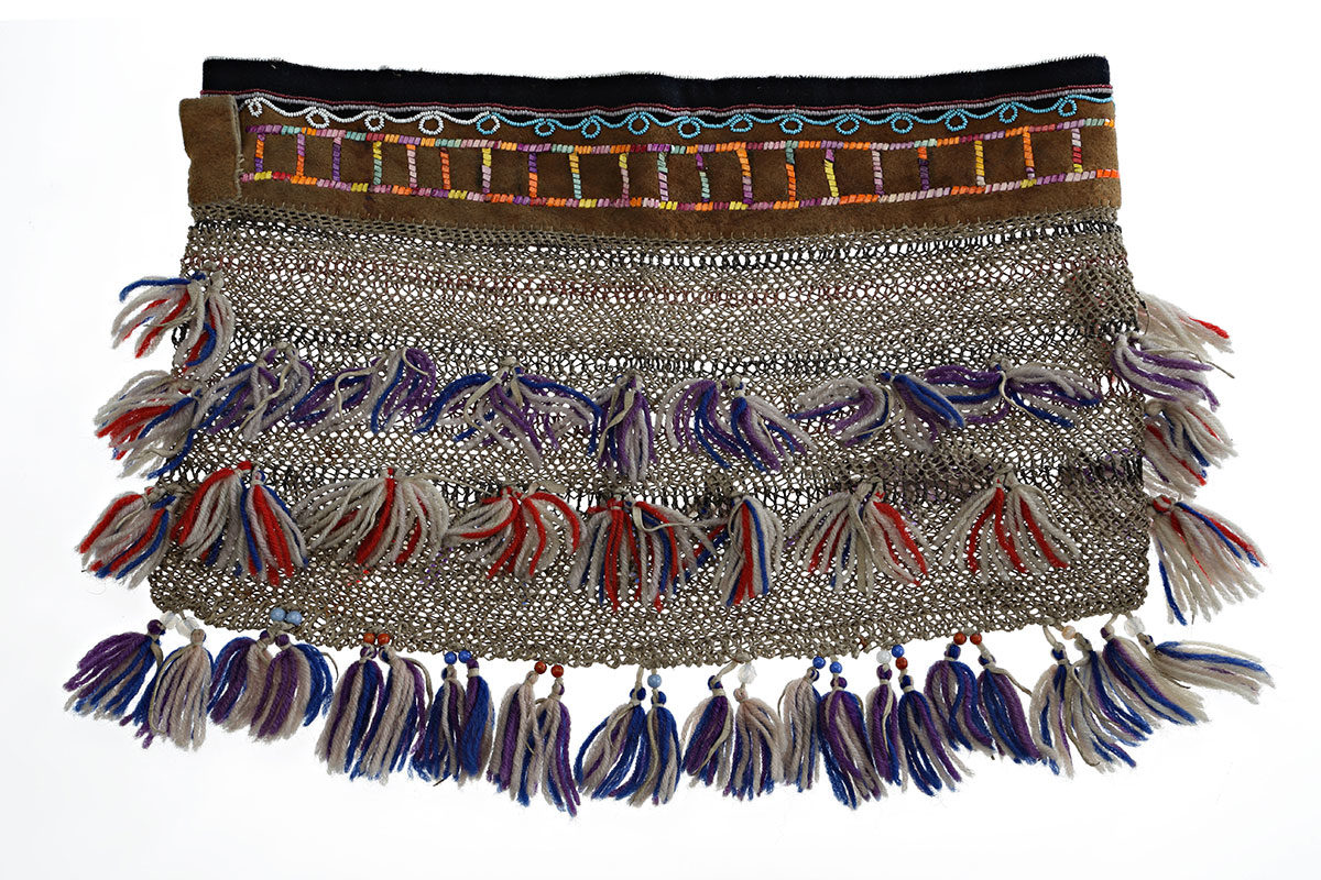 <b>Game bag</b>, Gwich'in, 1900-1930. Gift of John A. Grose, ME984X.98 © McCord Museum